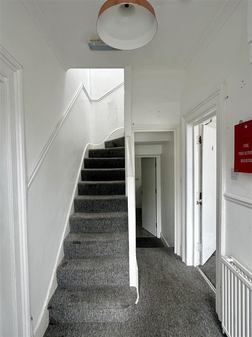 5 bed property in Devonshire Road, Hastings